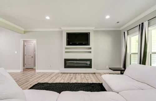 Secluded 18-Acre Retreat in Staley with Game Room - Foto 4