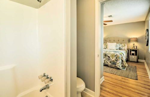 Charming Home with Porch Walk to Greers Ferry Lake! - Foto 15