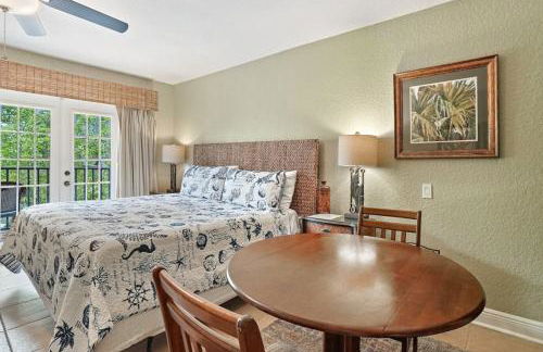 Beso Del Sol Beauty Studio Oasis in Dunedin 409 - Foto 1