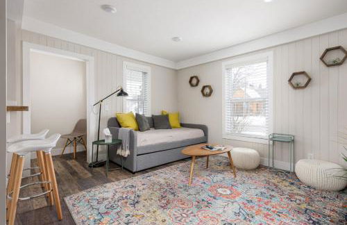 Contemporary Mid-Century Style Downtown AC - Photo 12