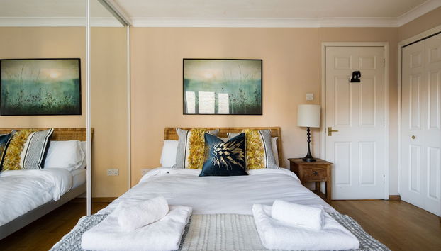 Spacious 2 Bed Apartment with Garden in Fulham - Foto 3, Habitación