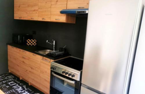 Linda House - Photo 4