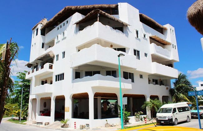 Condo Gerry - Photo 1