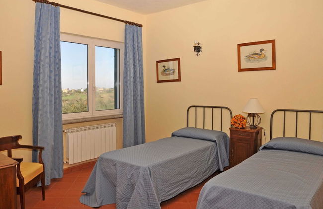 Villa in Magliano Sabina With Private Pool - Photo 3