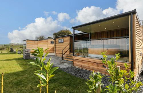 Enia Lodge 2 - Photo 1