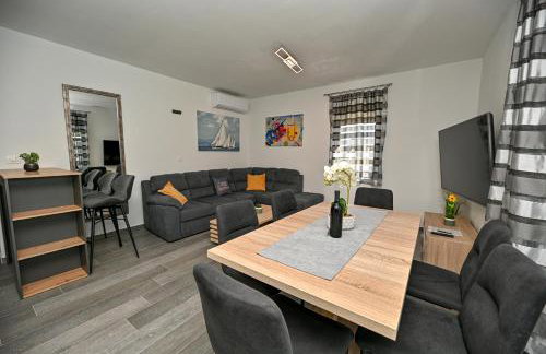 Holiday house Sara with heated pool - Photo 22