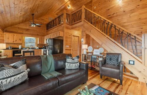 Rivendell - Stunning Views, Fireplace, Hot Tub, Billiards Table, Outdoor Fire Pit - Morganton, GA - Foto 9