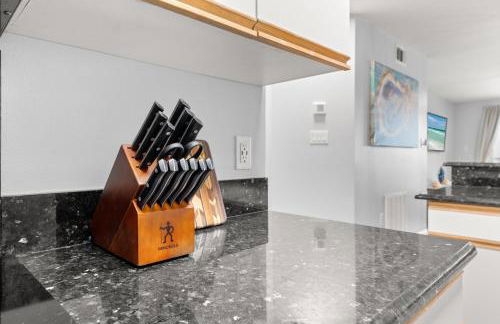 SeaGlass - Oceanfront with expansive balcony - Foto 10