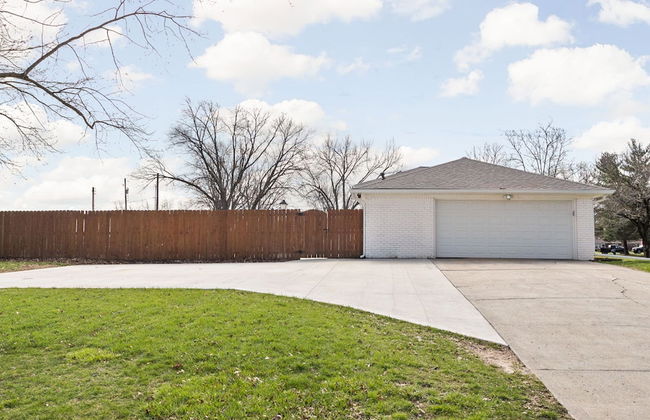 Hometown Hideaway - 4BR 2 5BA Pool Game Room - Foto 66