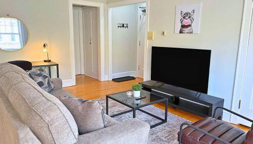 Charming 1BR Apt in Evanston - Hinman B3 - Photo 2