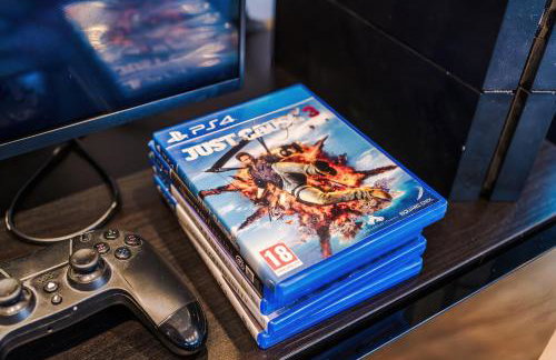 Stylish Penthouse, Free Parking, Pool Table, PS4 - Foto 28