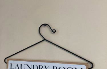 ENTIRE Big Home Close To Events - 2 Family Rooms - Kid Friendly - Private Patio & Firepit - Foto 35