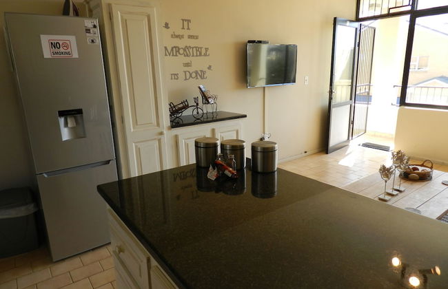 Silver lining beach apartment - Foto 12