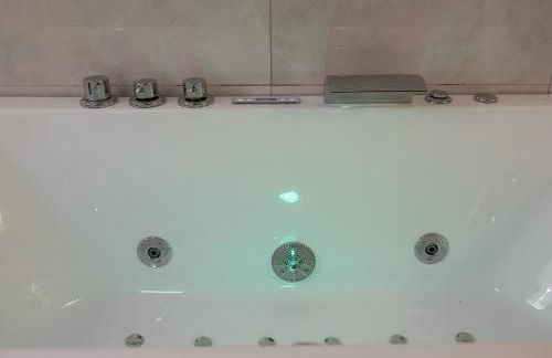 FASHION APARTMENT GOLD Bologna with JACUZZI & CAR GARAGE - Foto 65