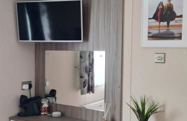 Nicks and Carmels by the Lake - Foto 18