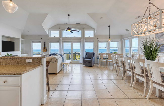 Sleeps 28 Beachfront w/ Pool, Hot Tub, Game Room Atlantic Watch by Avantstay - Foto 9