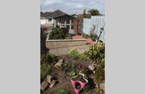 BELL ROCK VIEW ARBROATH - Photo 18