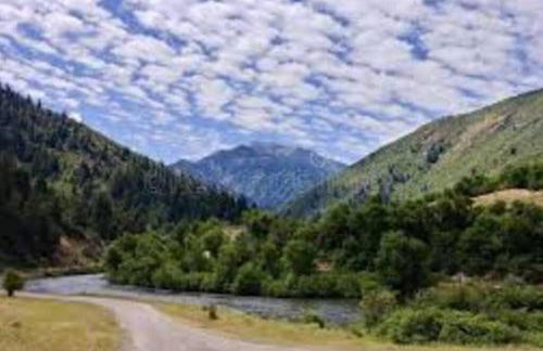 Midway to Heaven! BRAND NEW 5 bed 4.5 bath, HOTTUB - Photo 59