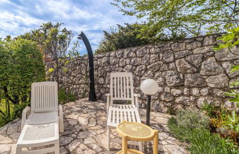 2 Bedroom Cozy Apartment In Jadranovo - Foto 12