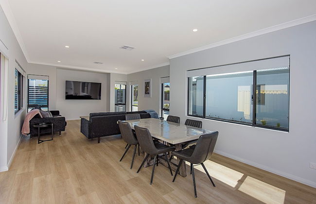 5 O Clock Somewhere - Foto 17