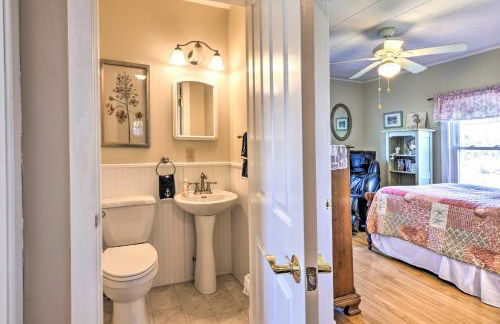 Nautical Lubec Cottage with Fire Pit and Grill! - Foto 20