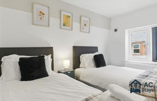 West House 4-bed Perfect for Contractors, Groups and Families - Foto 3