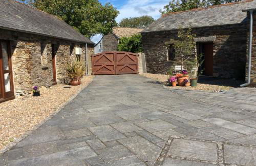 Re-imagined Stone Barns in the Country Near the Coast - Foto 41