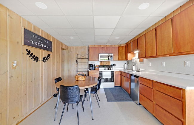 The Banks - Rustic and Waterfront, Secluded and Special, by RedAwning - Foto 9