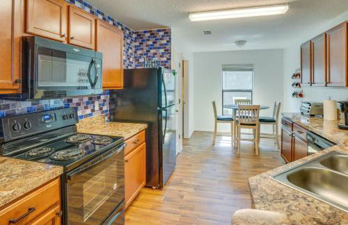 Tavares Retreat with Covered Patio and Private Yard - Foto 6