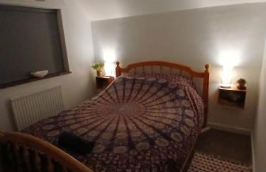 Down by the Riverside - Photo 15