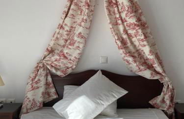 FORESTEVA Studios - Photo 63