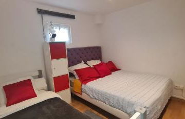 Belle Maison avec jardin RDC T3 de 70m2 Vacances ou cure thermale Rochefort - Foto 21