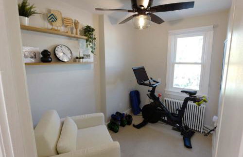 Stadium Armory Stay - 3 Bedroom - Foto 3