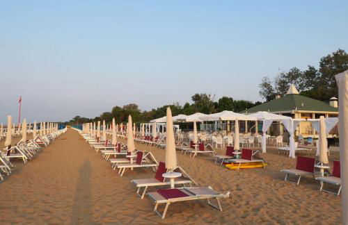 villetta con piscina a due passi dal mare - Foto 4