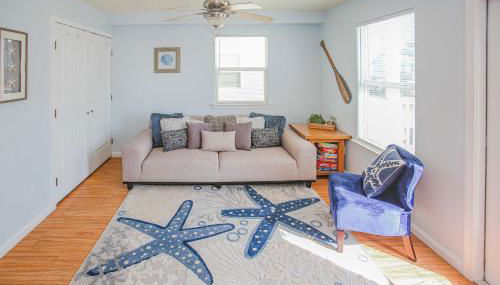 Walk to Shore and Eats Surfside Beach Gem with Deck - Foto 5