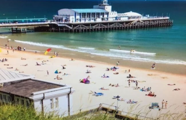 Immaculate 4-bed Apartment in Bournemouth & spa - Foto 28