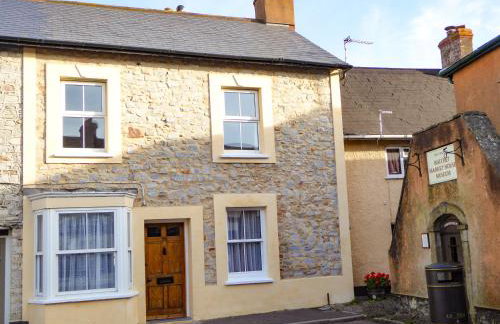 Harbour Cottage - Photo 1