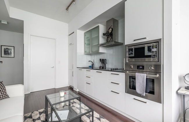 Maple Leaf Square - Photo 62