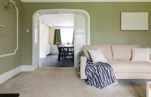 8 Bedroom House in Barwell Sleeps 15 with Parking - Foto 18