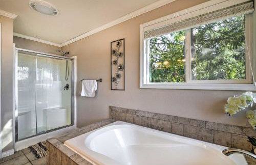 Stunning Kent Lake House with Private Dock! - Foto 17