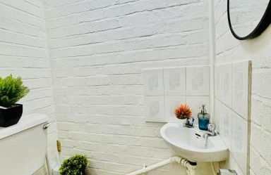 Beautiful and Spacious 4 Bed Room House In Coleshill-NEC - Foto 22