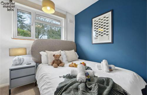 2 Bedroom Bungalow with Parking that Sleeps 6 - Photo 17