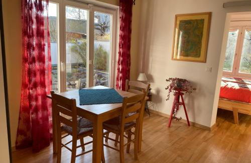 Häuschen mit Gartenblick - Foto 2