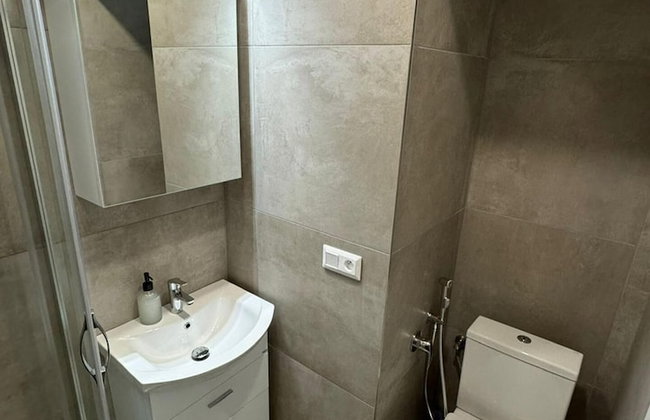 1 Bed Flat - Sleeps 2 - Pets - Smoking on Terrace - Foto 8