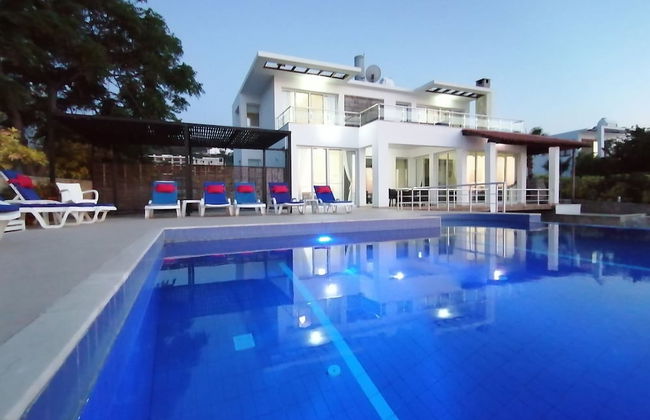 Ocean View Family Villa, Sleeps 2-10, Private Pool, Wifi, Internet Tv & Acs - Photo 69