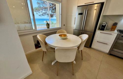 Elegant Beachfront Escape Private & Peaceful - Foto 22