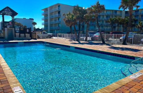 Superior beach studio with Pool Access and free parking - Foto 18