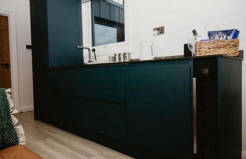 Luxury 1 bedroom Glamping Cabin with Hot Tub & BBQ - Foto 29