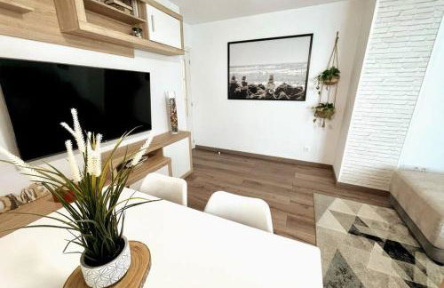 SeaHomes Vacations - CORAL SUN in Fenals Beach - Foto 6