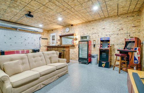 2 Mi to Super Rink Sporty Group Getaway in Blaine - Foto 33